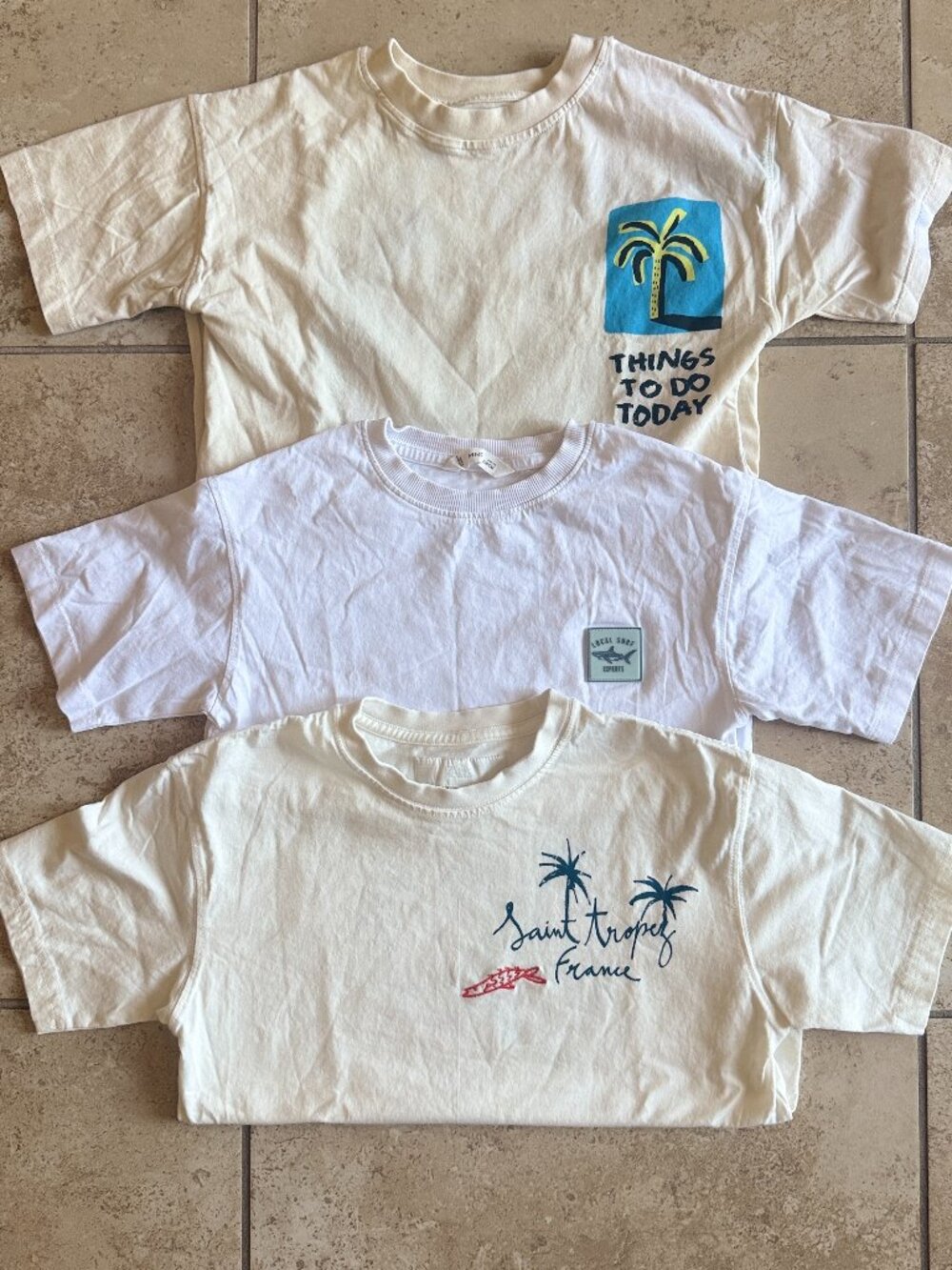 Bundle of Unisex Beachy Graphic Tees  Size 7/8